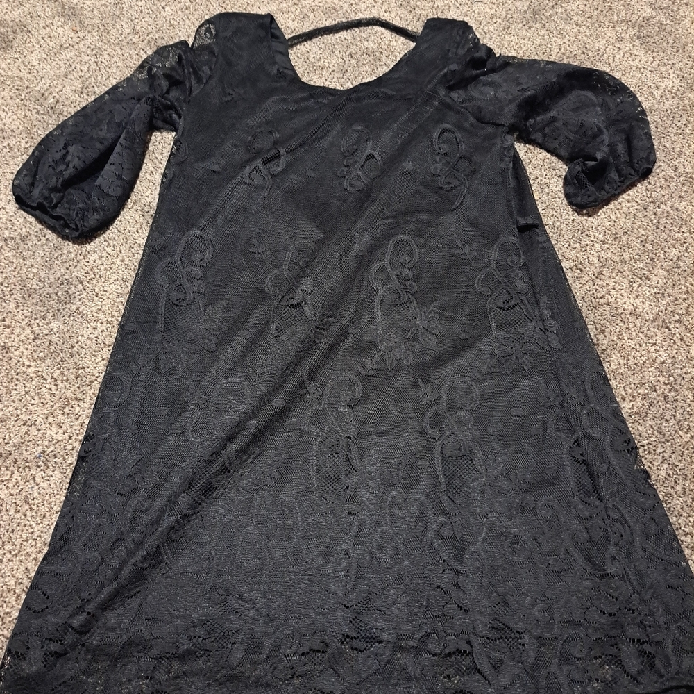 Elegant Black Lace Midi Dress